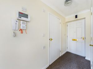 ENTRANCE HALLWAY- click for photo gallery